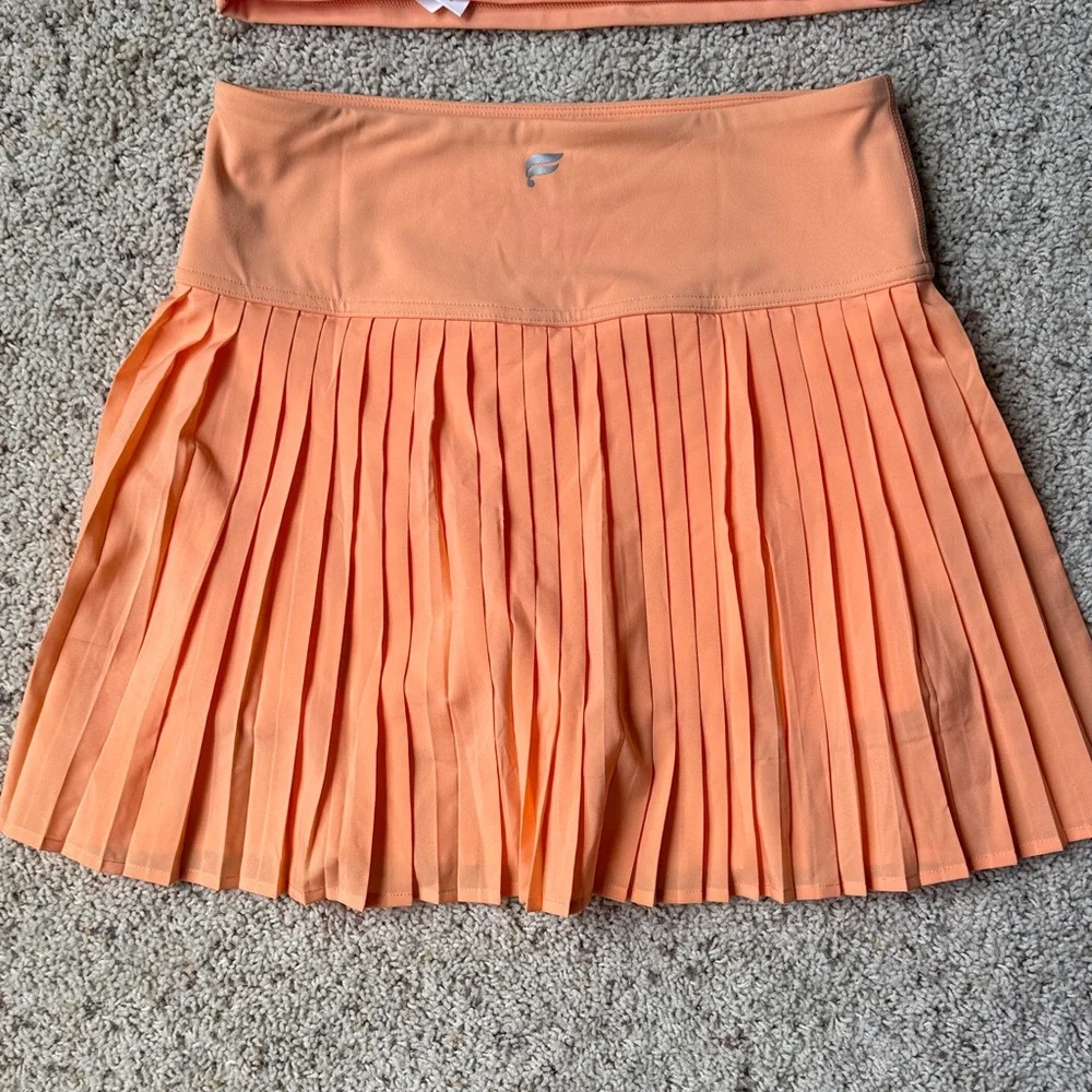 Fabletics Peach Pleated Skirt & Crop Tank Set - Picture 3 of 5